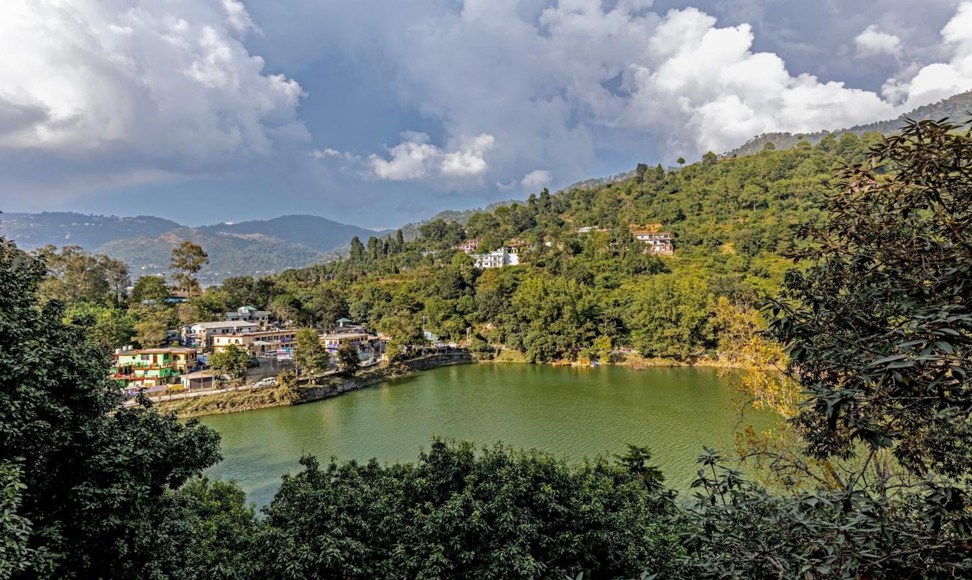 Treebo Olive Lake View Inn June Estate Бхимтал Экстерьер фото