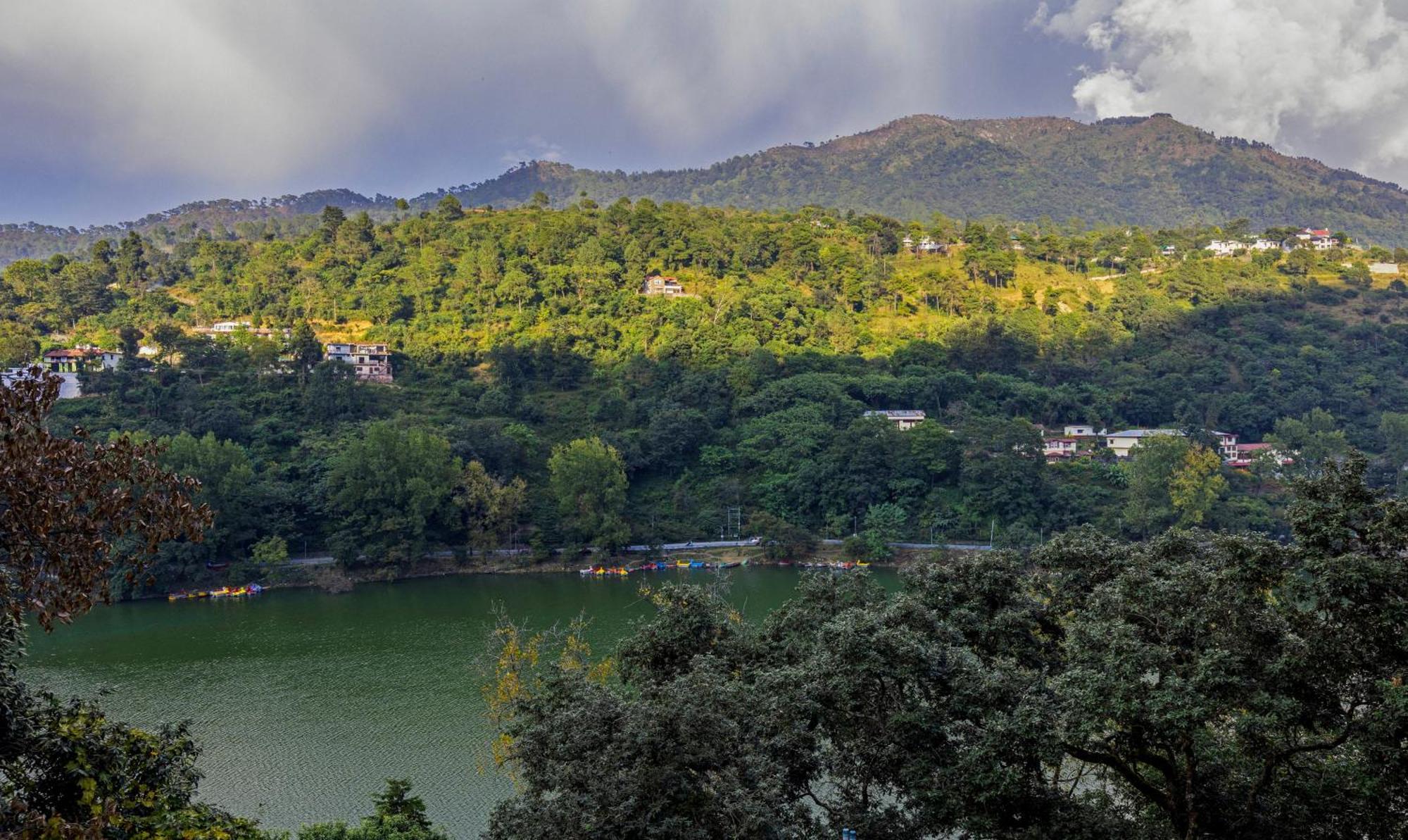 Treebo Olive Lake View Inn June Estate Бхимтал Экстерьер фото